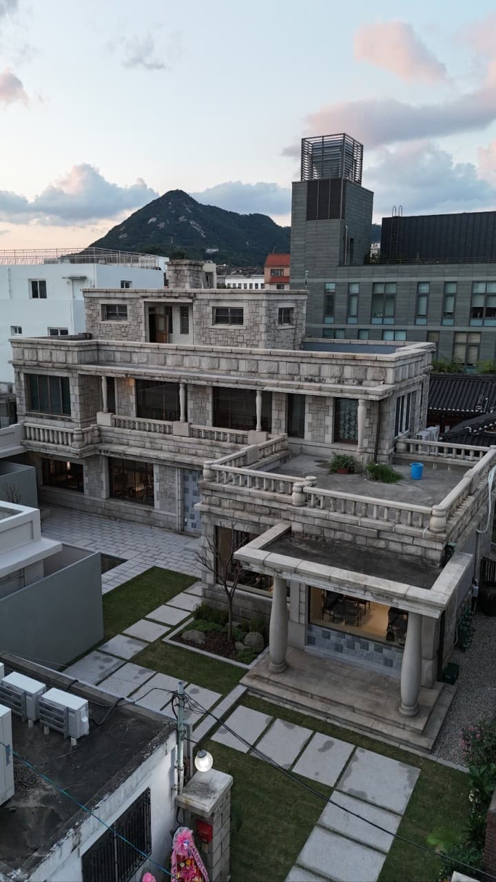 신라제면 안국점 외부 공간 2